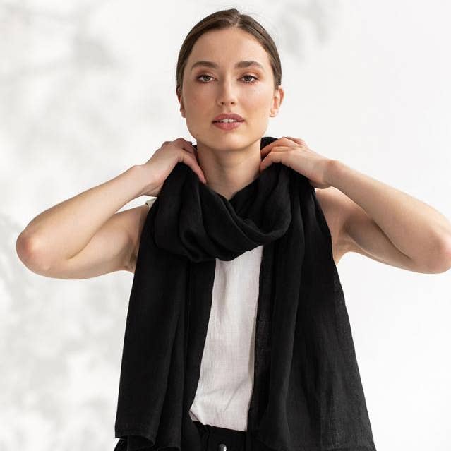 MagicLinen (We handle U.S. import procedures for you) – Großhandel Schal – Damen – Schwarzer Leinenschal0