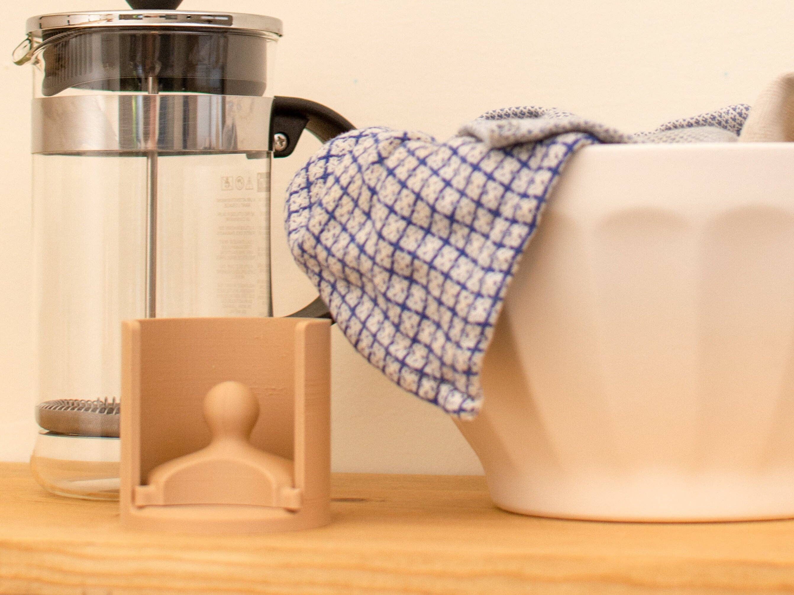 Clever Contraptions - Wholesale Kitchen Tool/Gadget - Aeropress Filter Holder | Dispenser for Aeropress Round Coffee Filters4