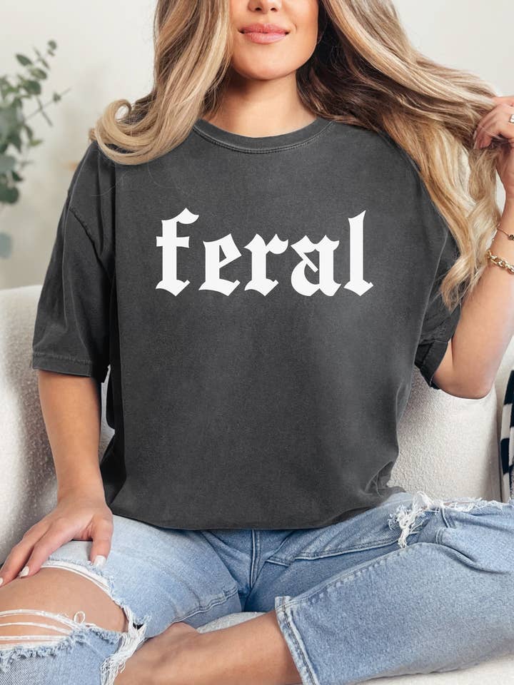 Feral Graphic Tee för wholesale av CMD Wholesale