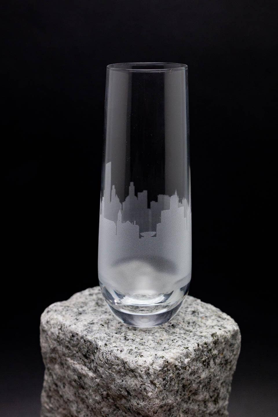 Urban & Etched – wholesale Champagne flute – Albany, New York Skyline Stemless Champagne Flute Barware0