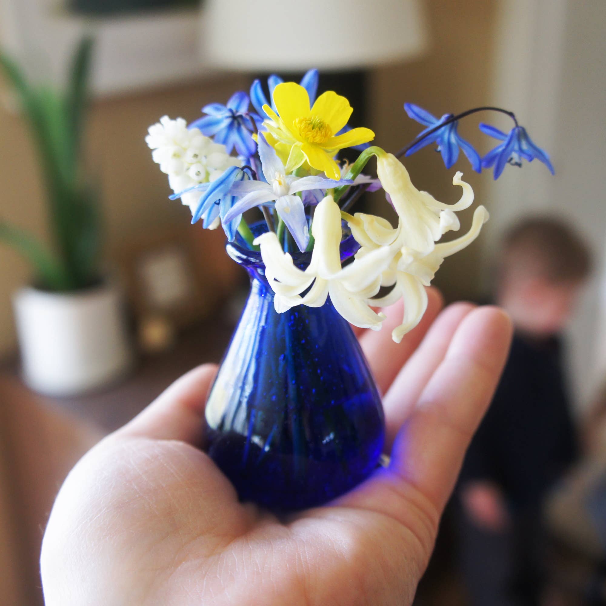 Venture Imports LLC - Wholesale Vase - Mommy Vase11