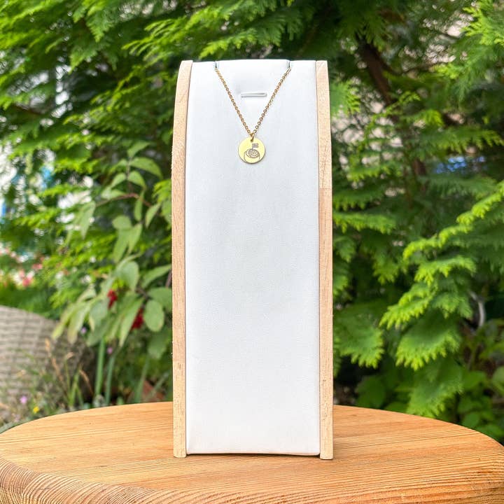 Arthousefern - Wholesale Pendant/Charm Necklace - Cinnamon bun necklace - Stainless Steel1