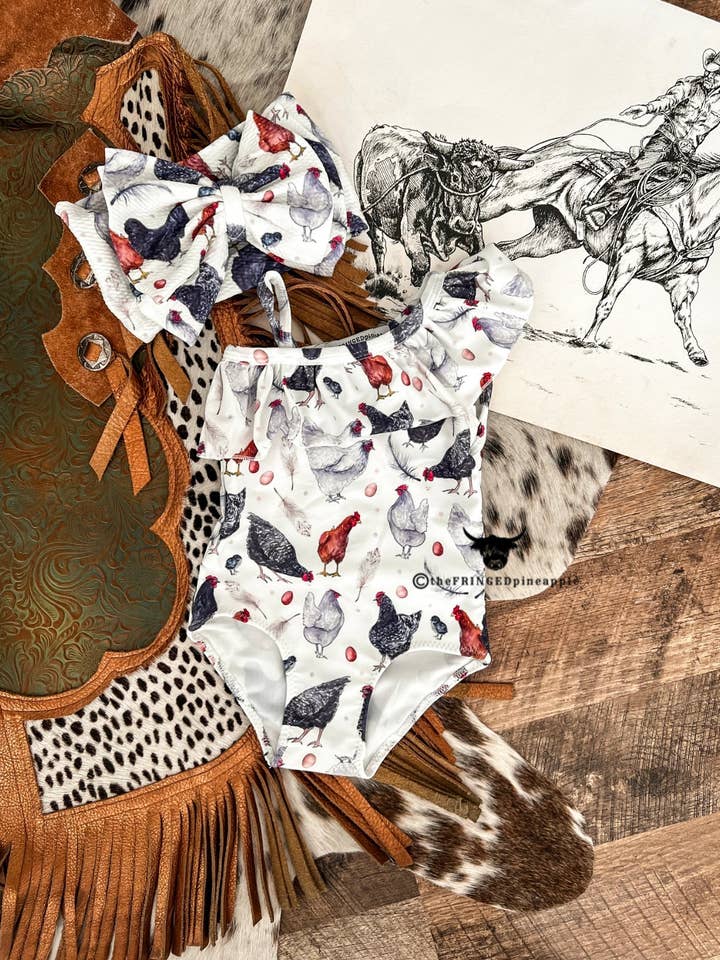 Costume da bagno Cluck Cluck Chicken (Minis) per la vendita all'ingrosso da parte di Arrow F Apparel