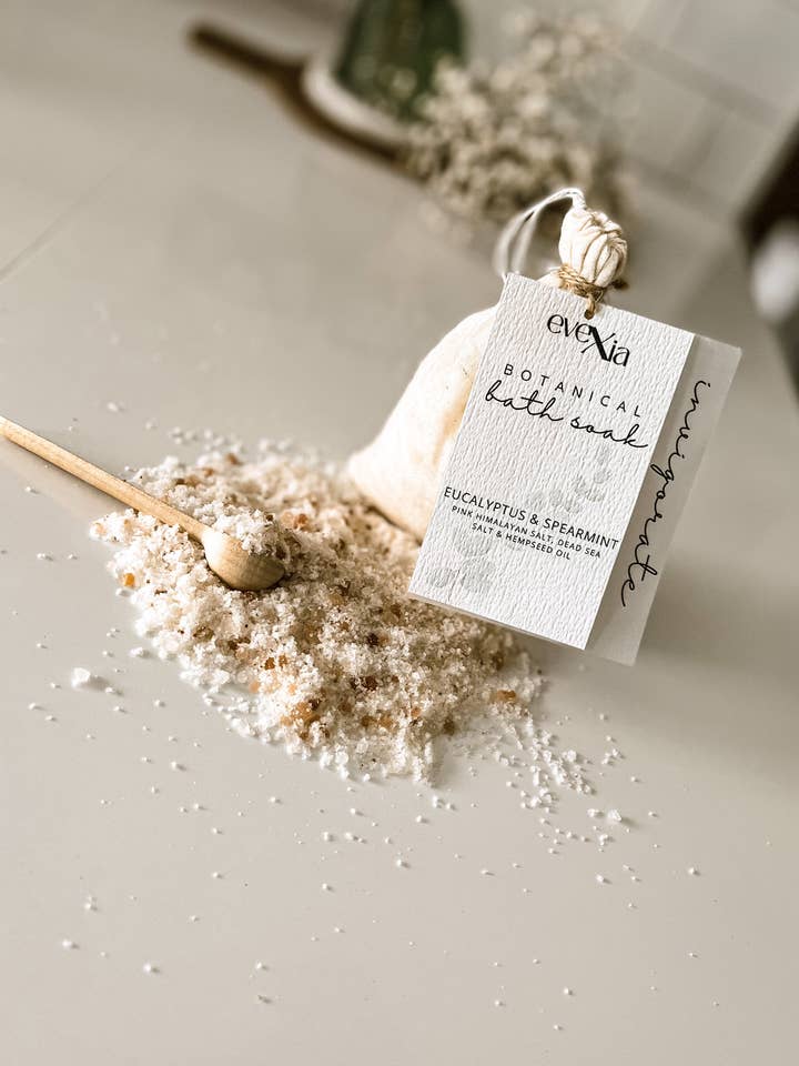 Eucalyptus & Spearmint | Botanical Bath Soak | Invigorate for wholesale by Evexia Cosmetics