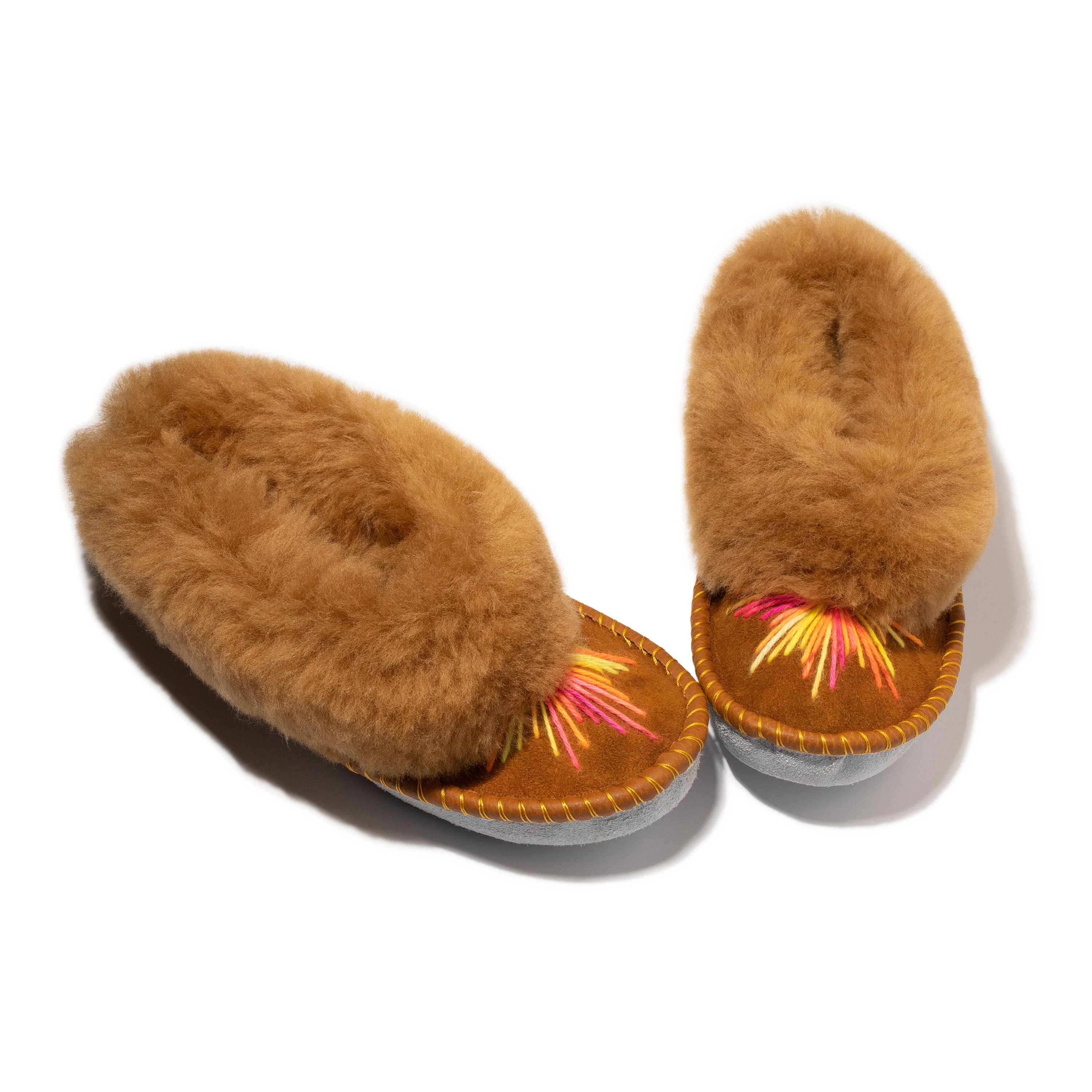 Sheepers SP .Z O.O. - Wholesale Slippers - Women's - Sheepskin Slippers With Starburst Embroidery By Sheepers9