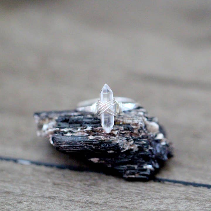 Saressa Designs - Wholesale Single Stone/Solitaire Ring - Crest Ring - Crystal Quartz5