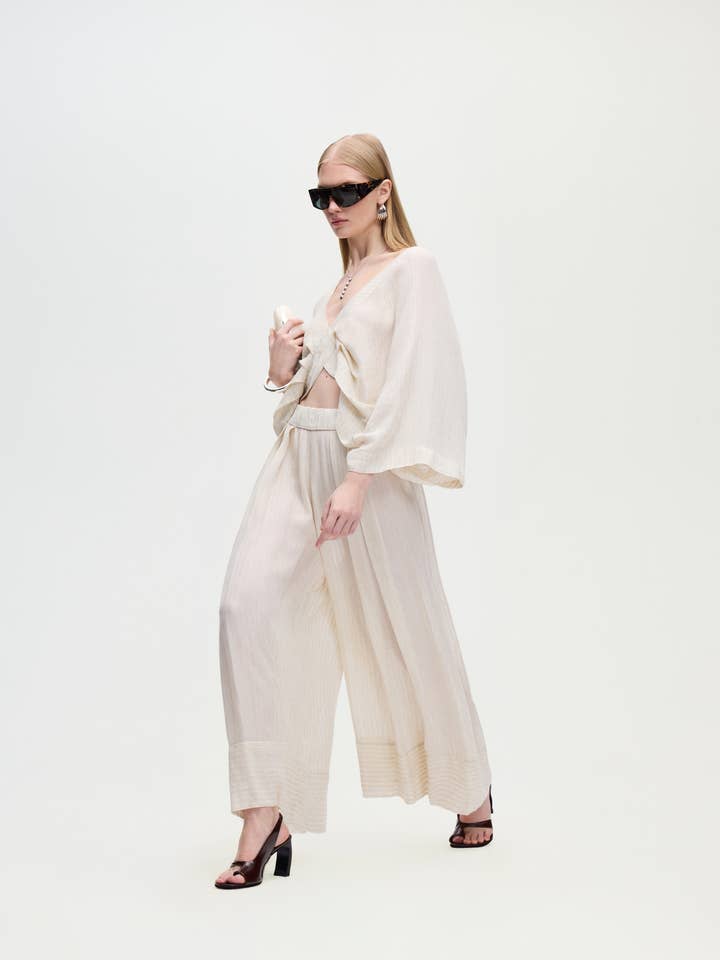 Natural Pleated Palazzo Pants (3555) 80% Lyocell - 12% Linen - 8% Viscose for wholesale by Fulmarix
