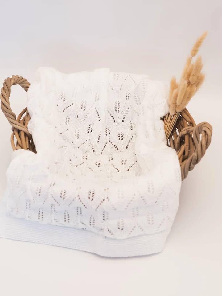 Crochet Cover for wholesale by La Manufacture de Layette