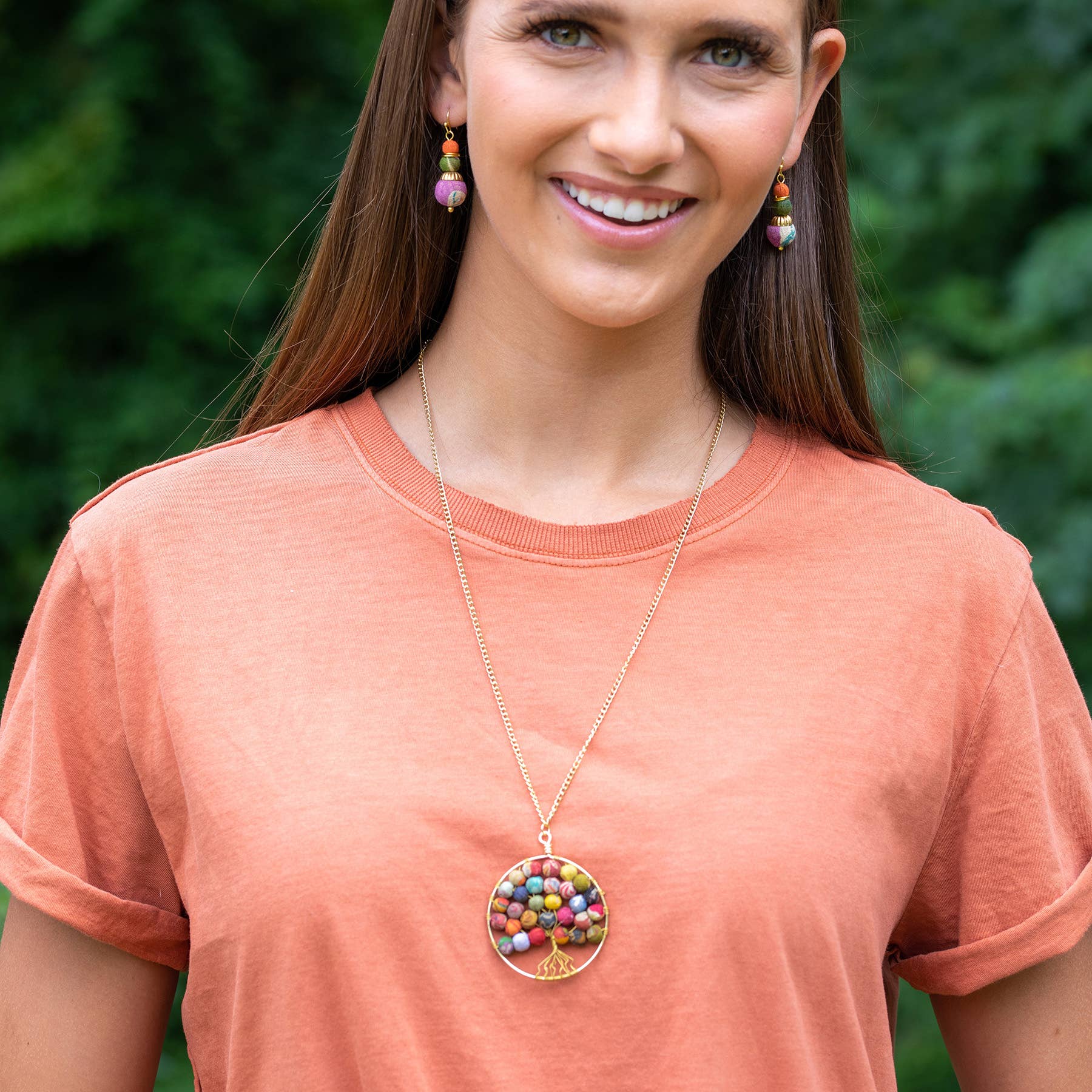 Anju Jewelry - Vendita all'ingrosso Collana con ciondolo/pendaglio - Collana artigianale lunga Kantha con ciondolo Albero della Vita Aasha1