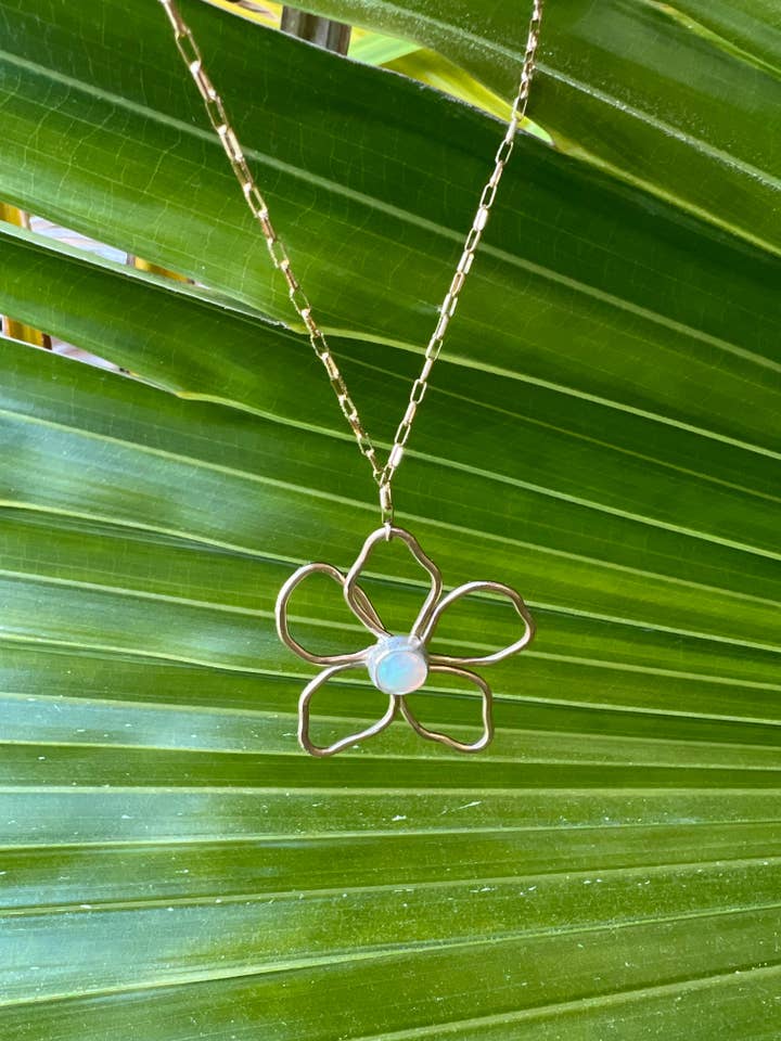 Collar Blooms Aloha para venta al por mayor de Bella Mack Jewelry