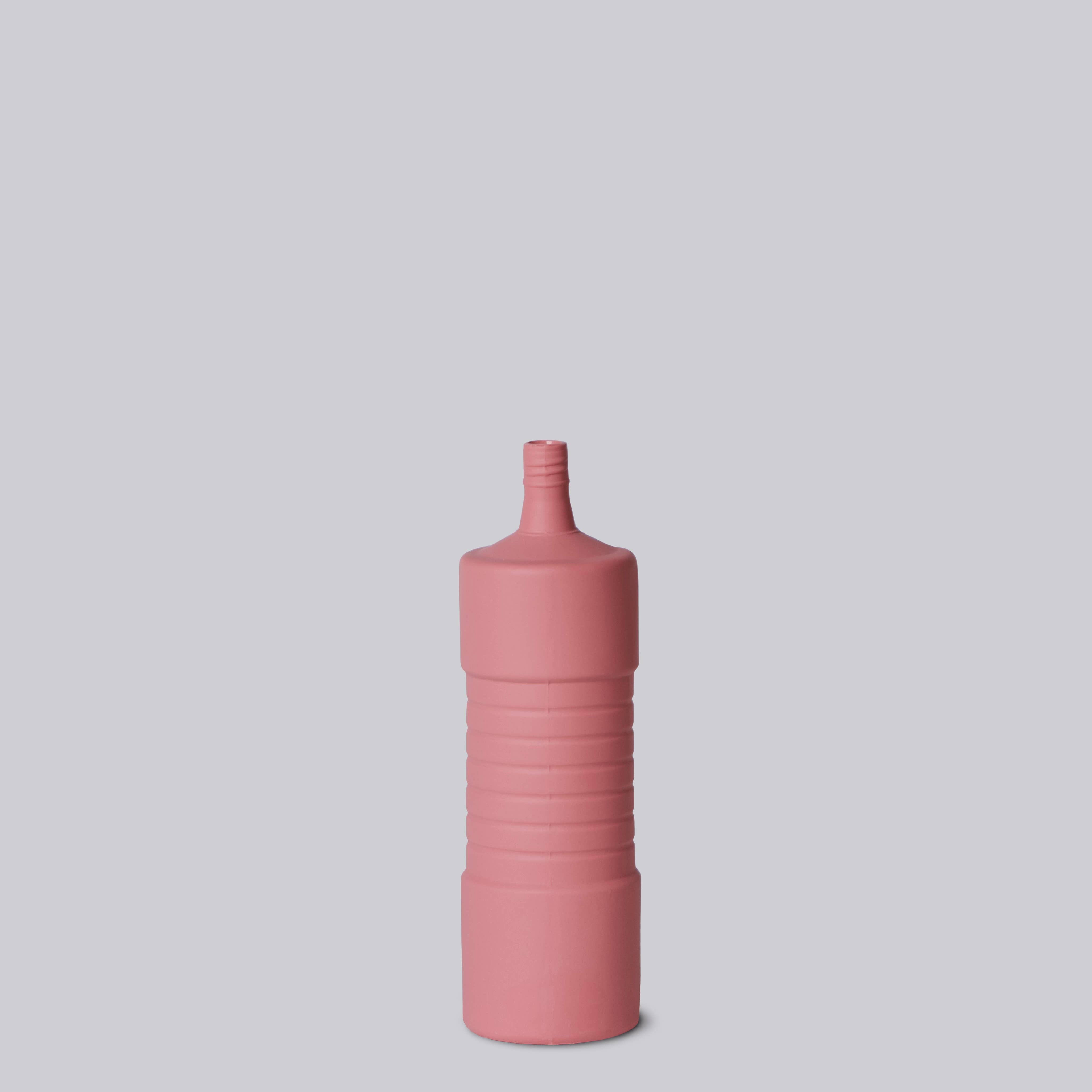 Middle Kingdom - Wholesale Vase - Matte Porcelain Ribbed Bottle Vase0