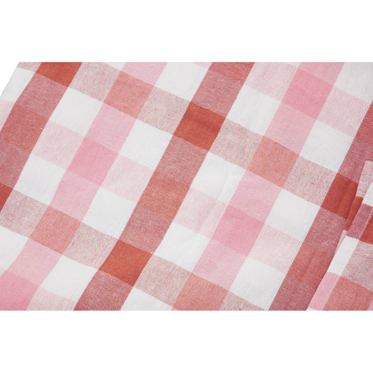 Interiors by Premier – wholesale Tablecloth – Thread & Loom Pink and Poppy Tablecloth3