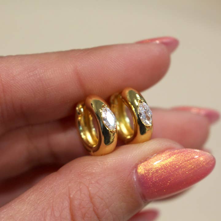 Créole Épaisse Plaquée Or 18k Cristal pour la vente par Sabsies Beauty