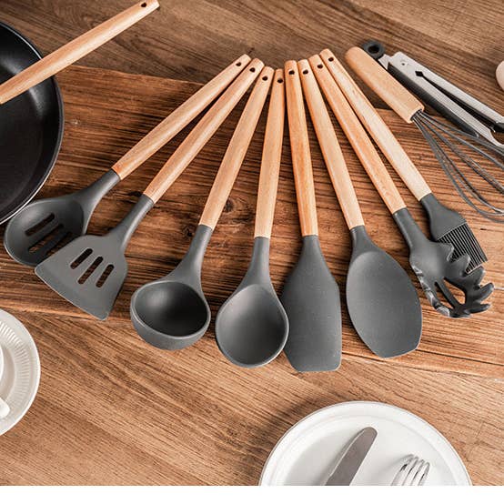 Wooden Silicone Cooking Set for wholesale by kitchenjoint