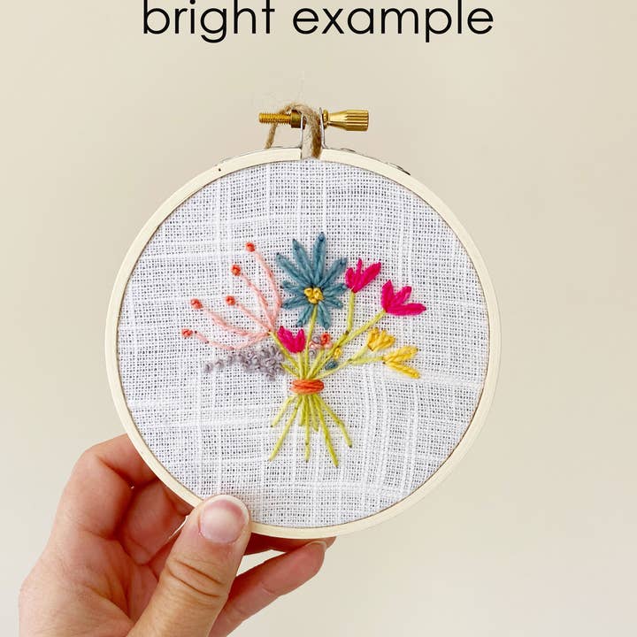 Islay's Terrace – Material para bordar/ponto de cruz por atacado – Bordado de buquê de flores silvestres - bordado de 4" costurado à mão2