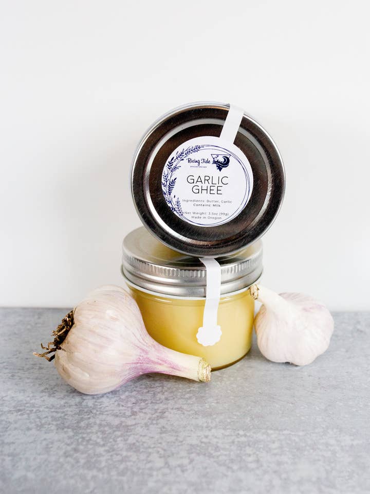 Ghee à l'ail pour la vente par Rising Tide Soulpothecary