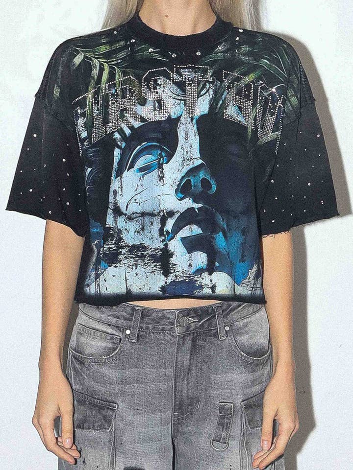 FORTABT UTOPIA MYTE AFKORTET TEE for engroshandel hos First Row