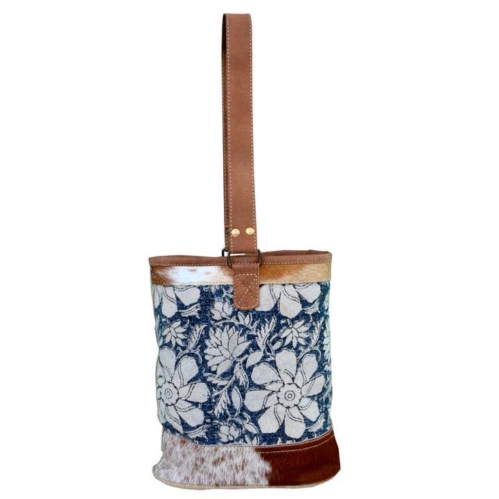 Blue Flower Double Wine Bag With Leather for wholesale by Benjamin International
