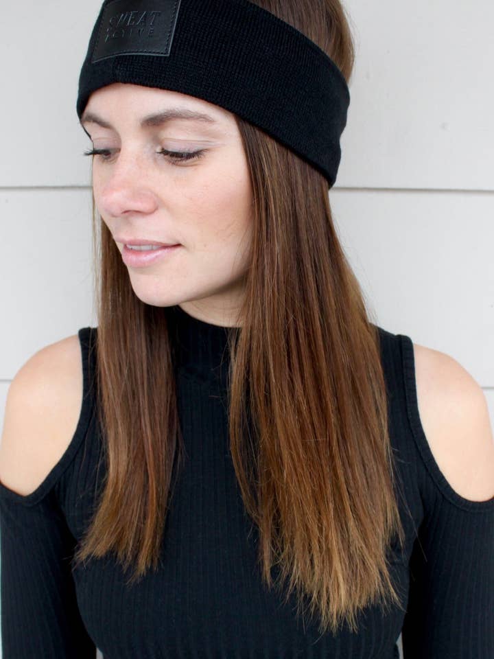 Bandeau chauffe-oreilles - noir pour la vente par Knotty Accessories