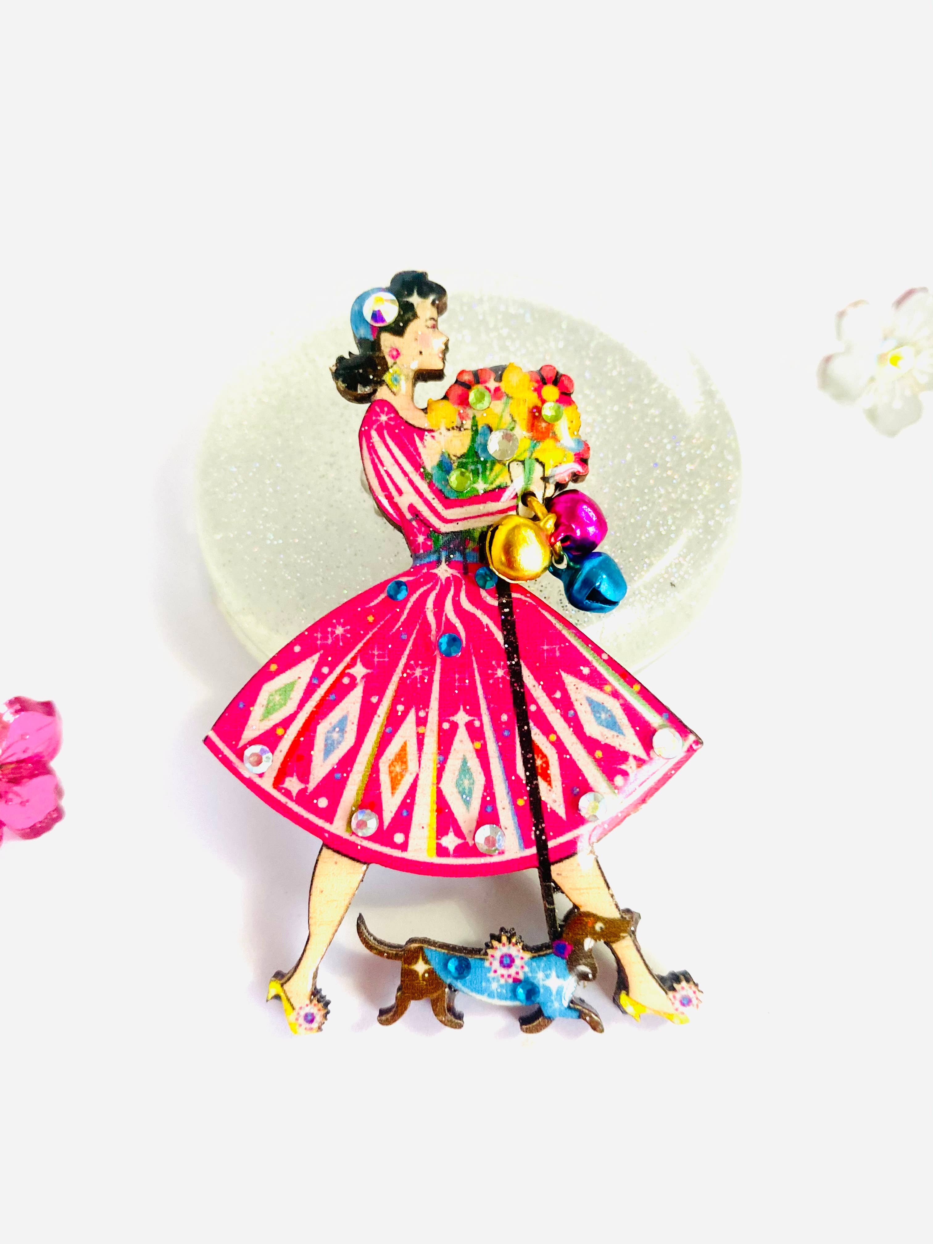 Rosie Rose Parker - Vente Broches - Broche rétro originale années 1950 avec dame d'été et chien saucisse13