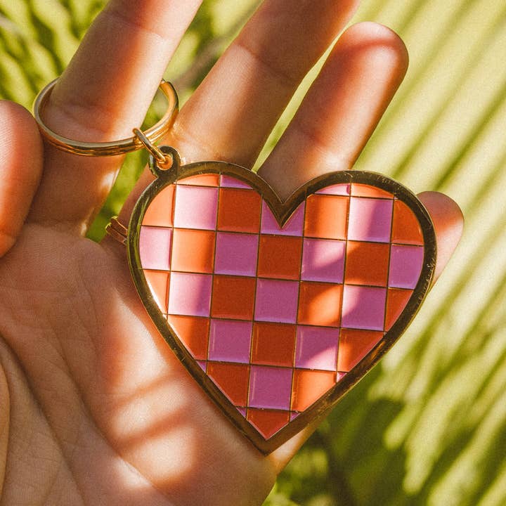 Llavero corazón a cuadros para venta al por mayor de Sunthing Studio