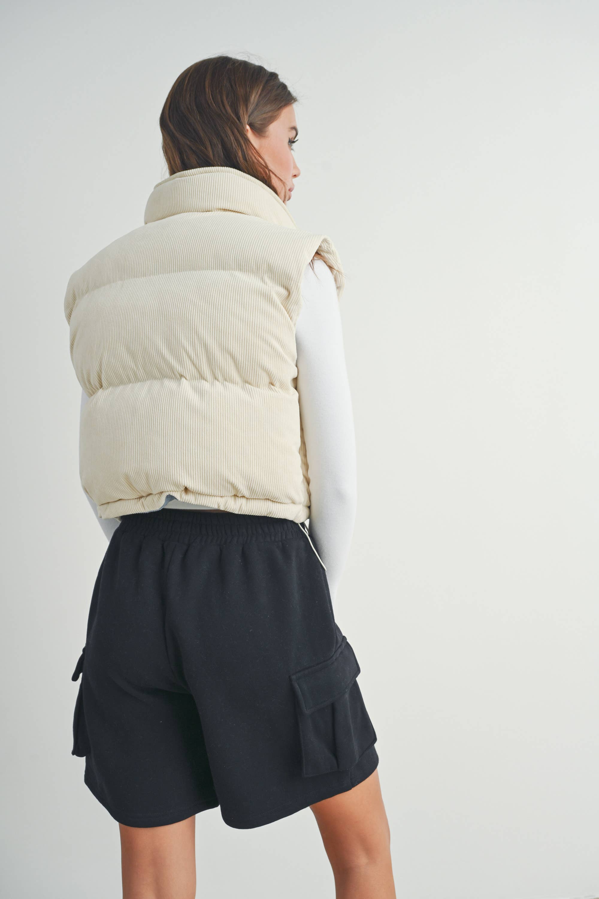 BUTTERMELON - Wholesale Outerwear Vest - Women's - FALL ADOREME CORDUROY PUFFER VEST - BMJ724216