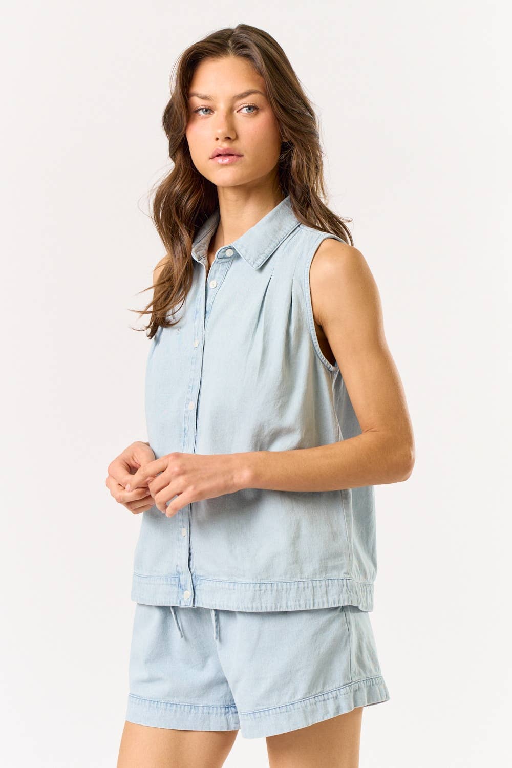 L DENIM Haut en jean sans manches à col et boutons ILT4692 en vente sur Faire2