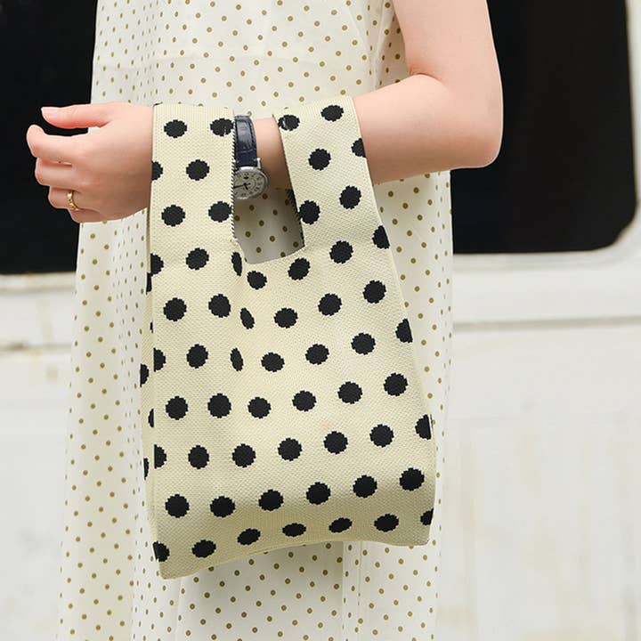 ACCITY - Wholesale Tote Bag - Women's - COW PATTERN CUTE KNOT WRISTLET KNITTED TOTE BAG_CWAB08808