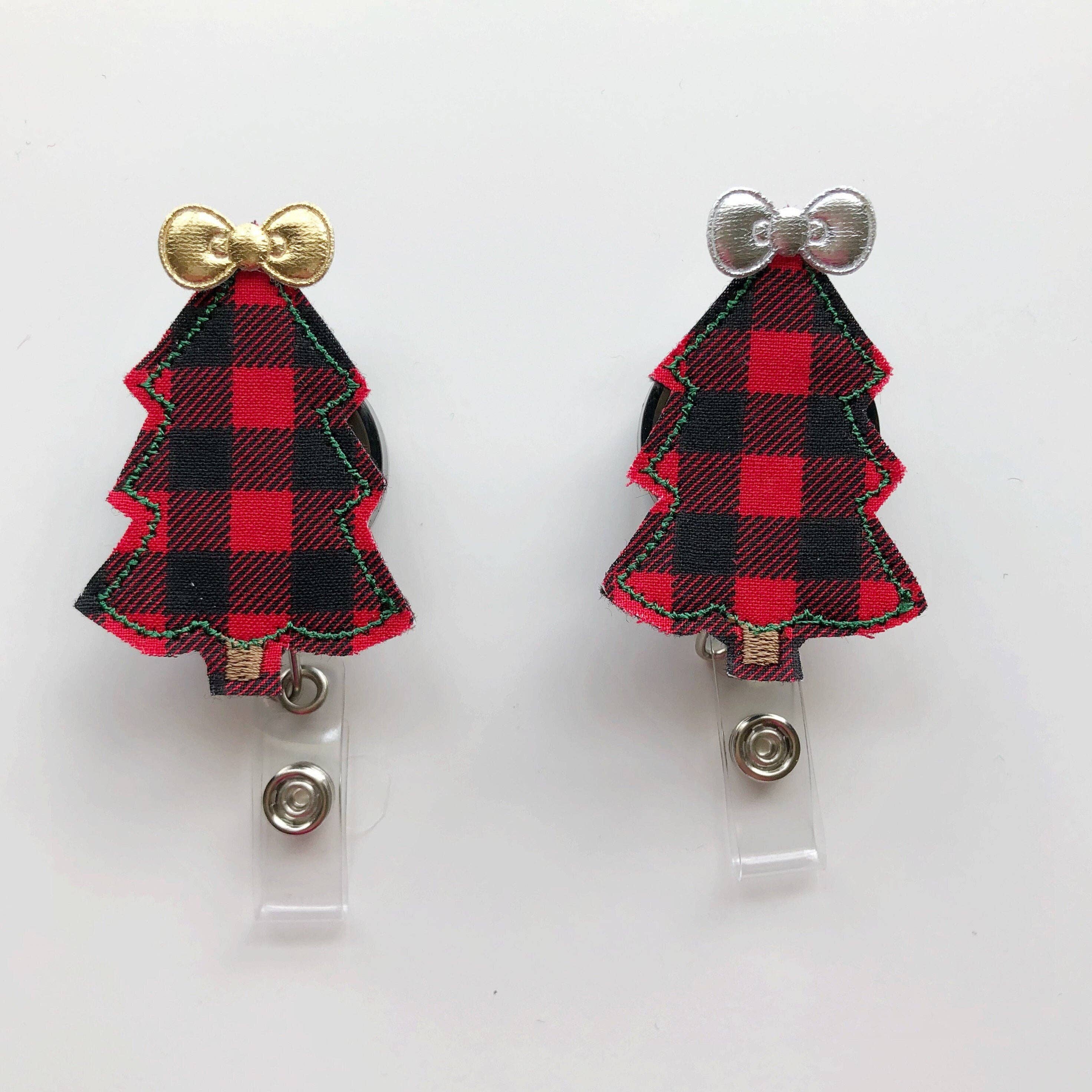 Amanda Rose Thread Co - Wholesale Badge-accessoire - Dames - Glitter Kerstboom Badge Reel – Feestelijke & Functionele Vakantieaccessoire0