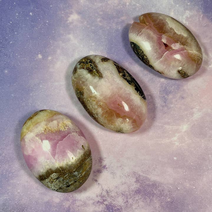 Pink Aragonite Palm Stones and other Purchase Wholesale lessive en grosse quantité. Free Returns & Net 60 Terms on Faire trending on Faire.