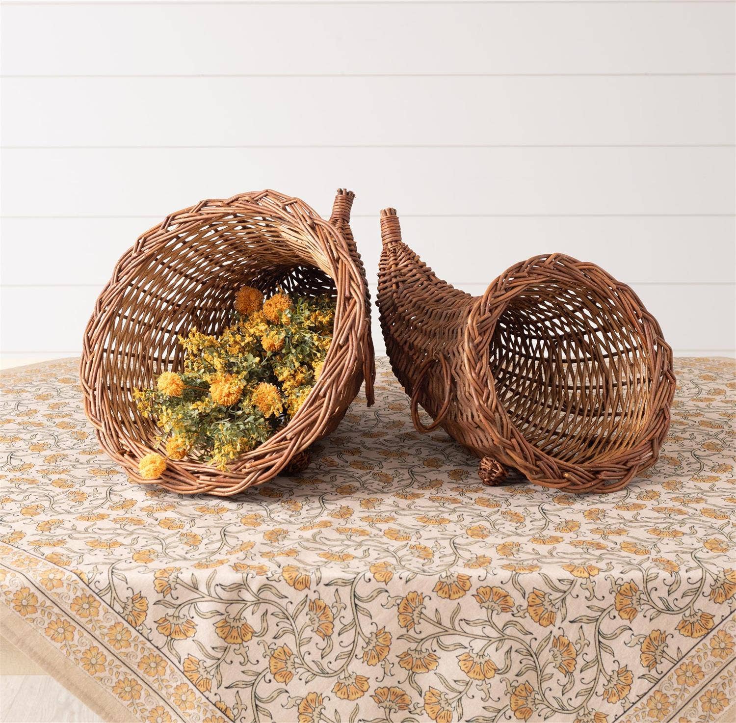 Audrey's Home & Gift - Vente Décorations de table - Cornucopie en osier (ensemble de 02)1