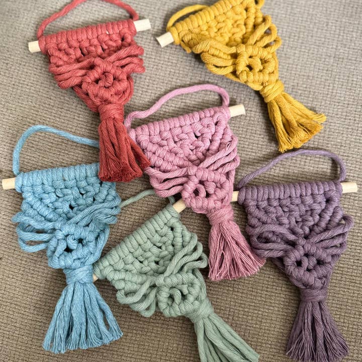 Knotty Mama Studios - Wholesale Hanging Planter - Macrame Large Air Plant Hanger3