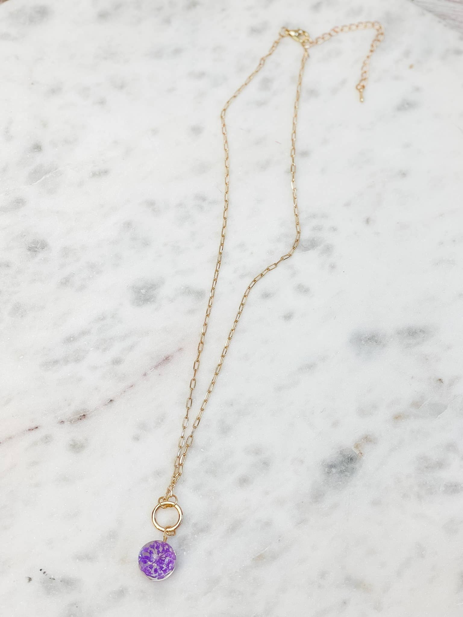 Prep Obsessed Wholesale - Wholesale Halskettinghanger - Halskettingen met geperste bloem3