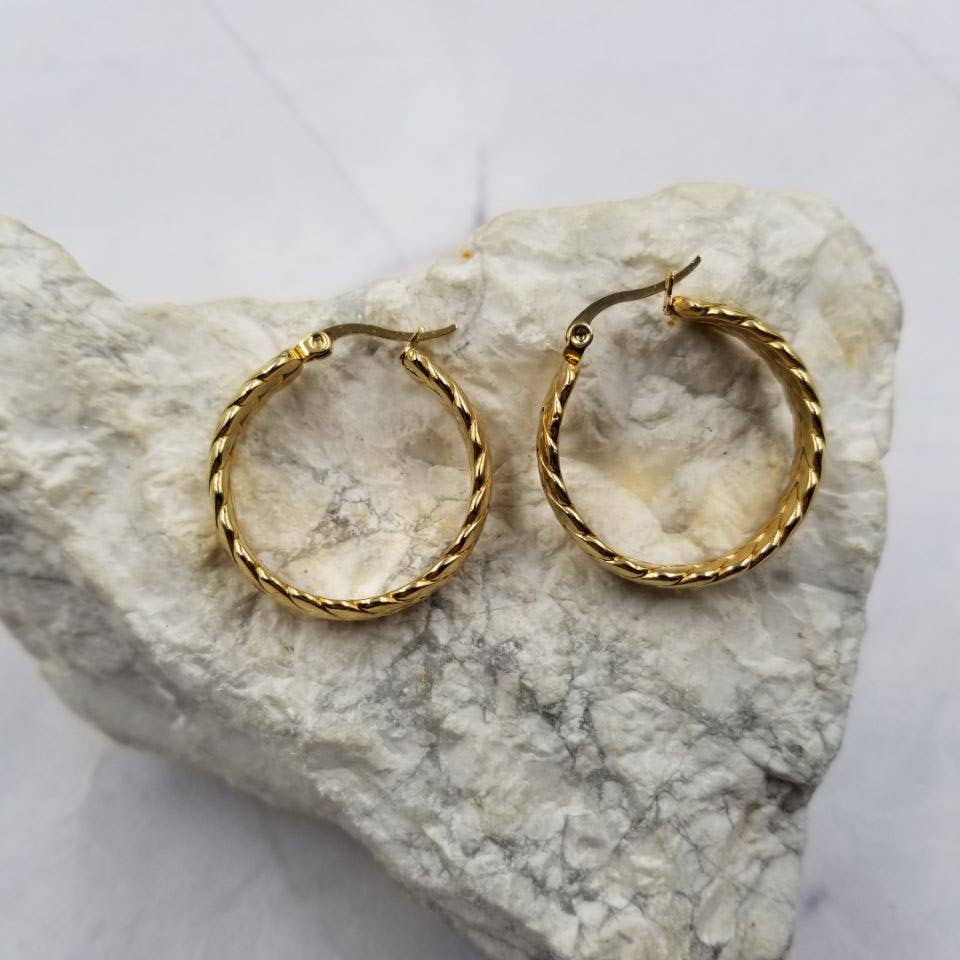 The Pretty Jewellery - Wholesale Hoop Earrings - Gold Braided Hoops Earrings - 25mm2