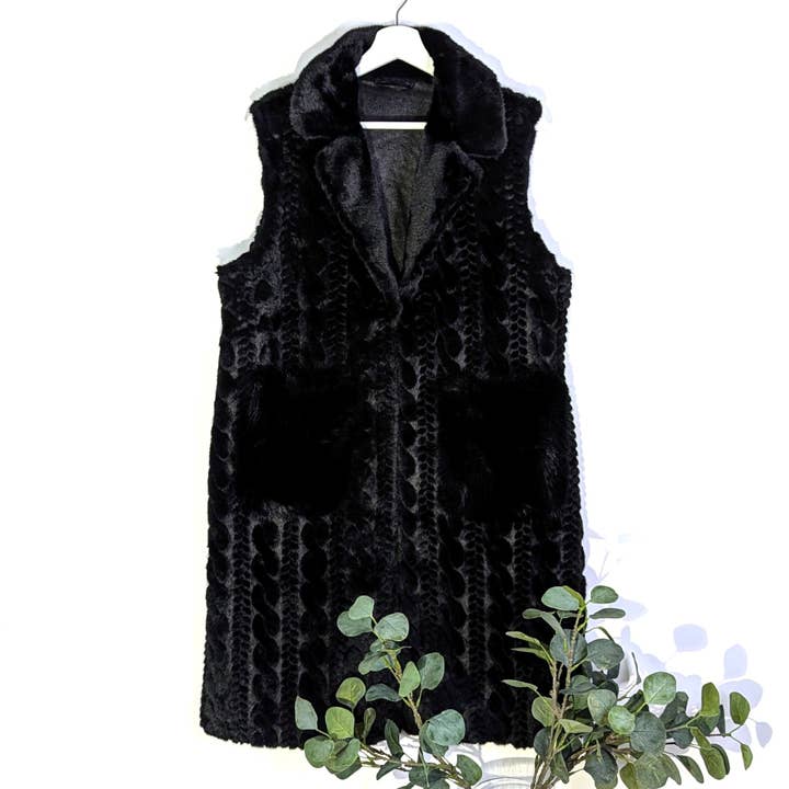 Tempest Designs – wholesale Outerwear Vest - Women’s – Luxury faux fur long gilet with pockets1