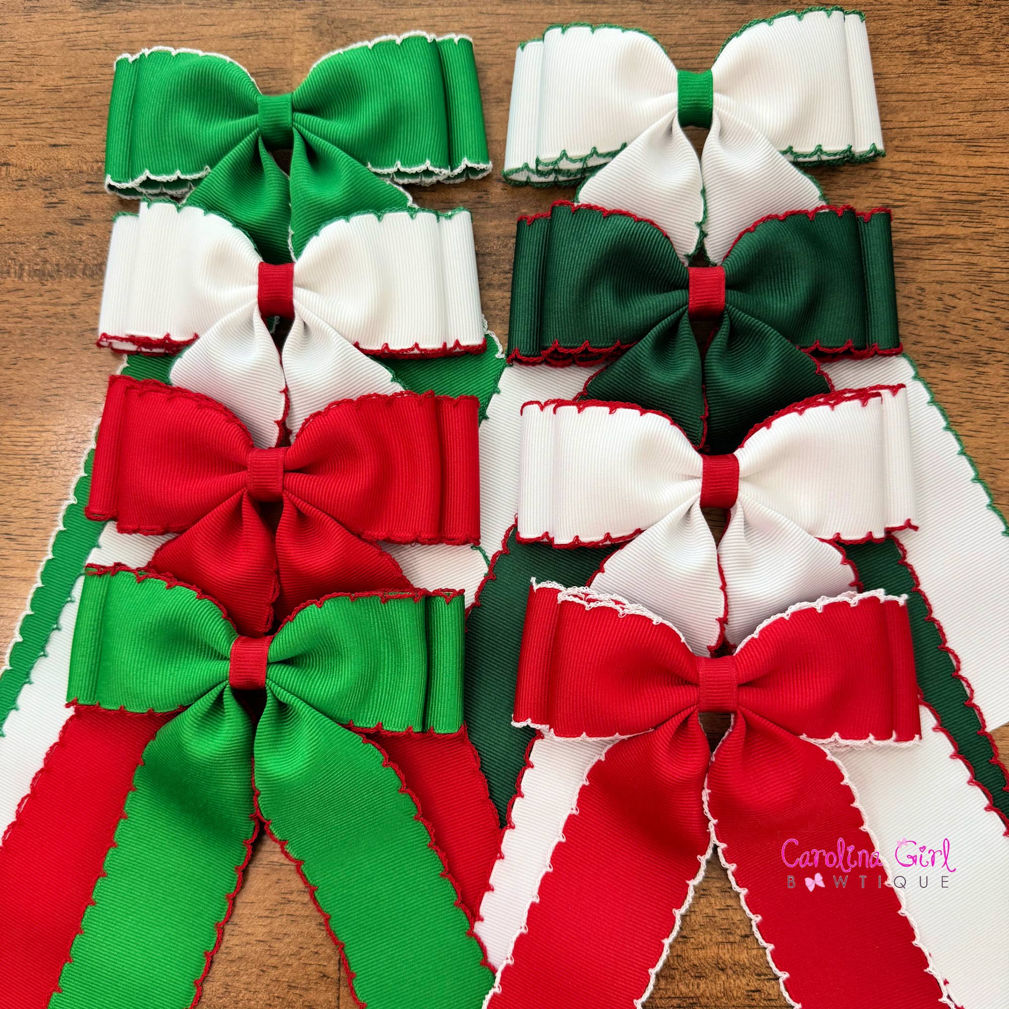 Carolina Girl Bowtique - Vendita all'ingrosso Fiocco per capelli - Bambini - Fiocchi rossi con cucitura a luna rossa Fiocchi da 5 pollici1