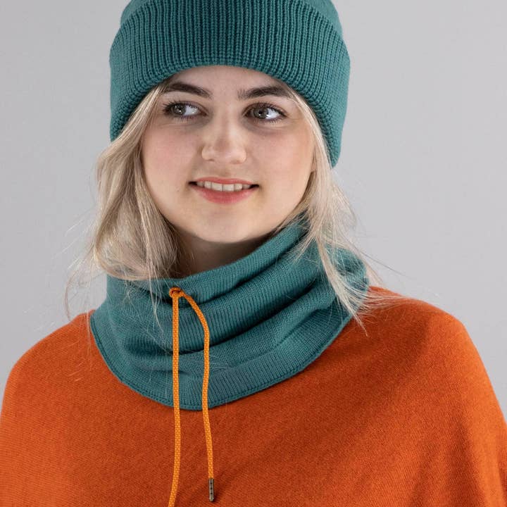 Cadenza Italy Ltd – wholesale Halsduk - Dam – 100% Merinoull Dragsko Snood3