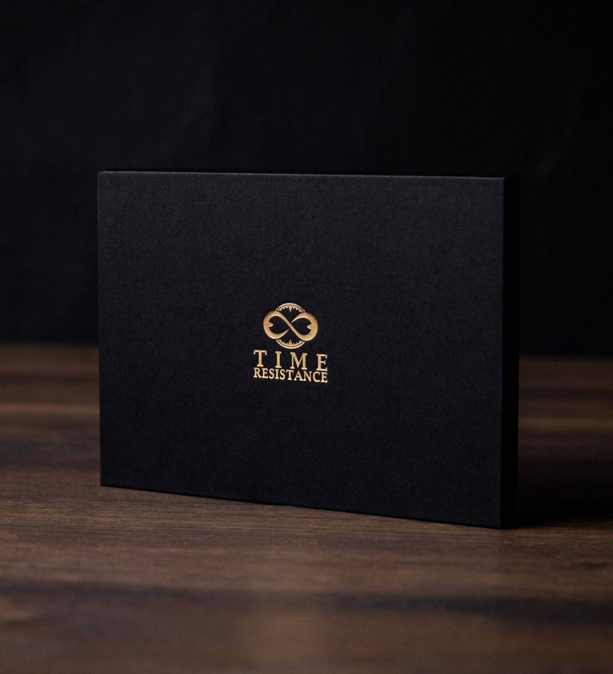 Time Resistance - Wholesale Humidor/Cigar Accessory - Leather Cigar Box, Cigar Case - Howards End11