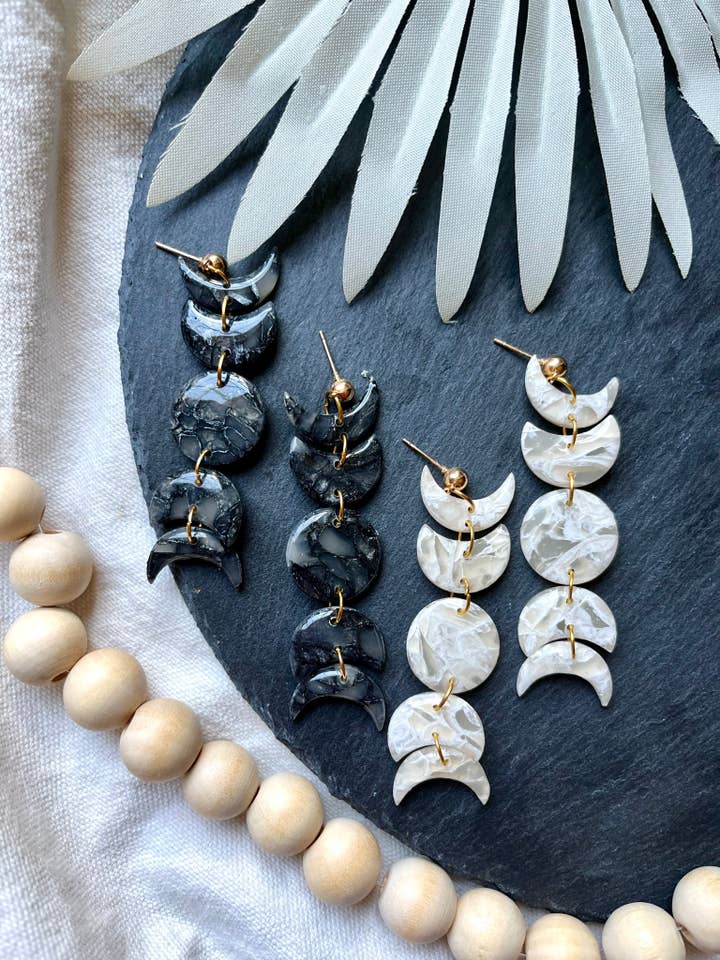 Brincos Lua Phase Clay Polymer por atacado de Clay + Clover Earring Co.