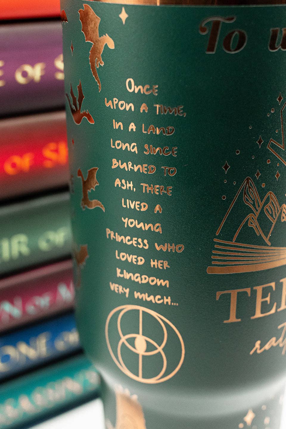 zoo&roo - Wholesale Insulated Mug/Tumbler - Throne of Glass 40 oz engraved tumbler | officially licensed12