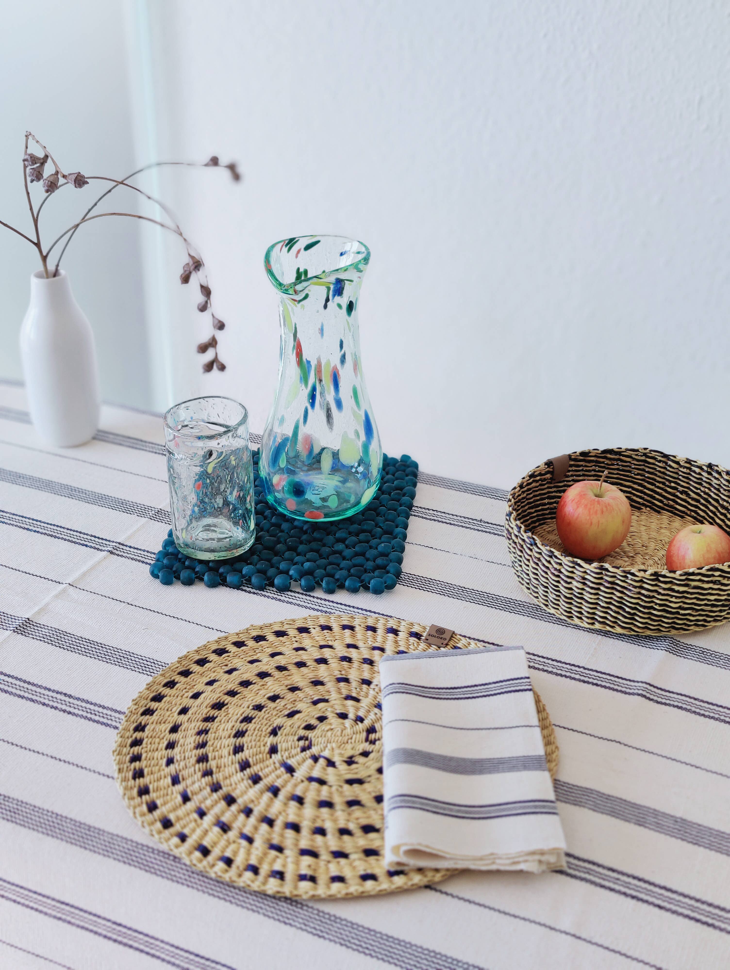 SOLOKO - Vente Carafe - Carafe en verre recyclé soufflé bouche | Verrerie colorée2