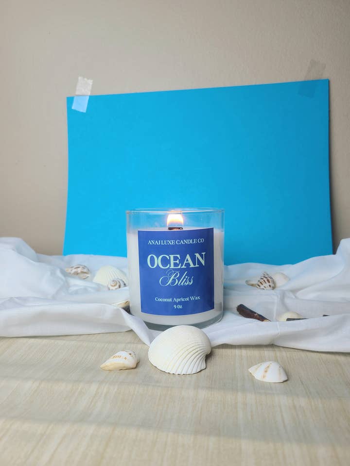 Bougie Parfumée OCEN BLISS pour la vente par ANAJ Luxe Candle Co