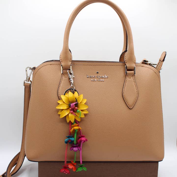 läder blomma nyckelring handväska charm för wholesale av Sunflower Handmade leather inc