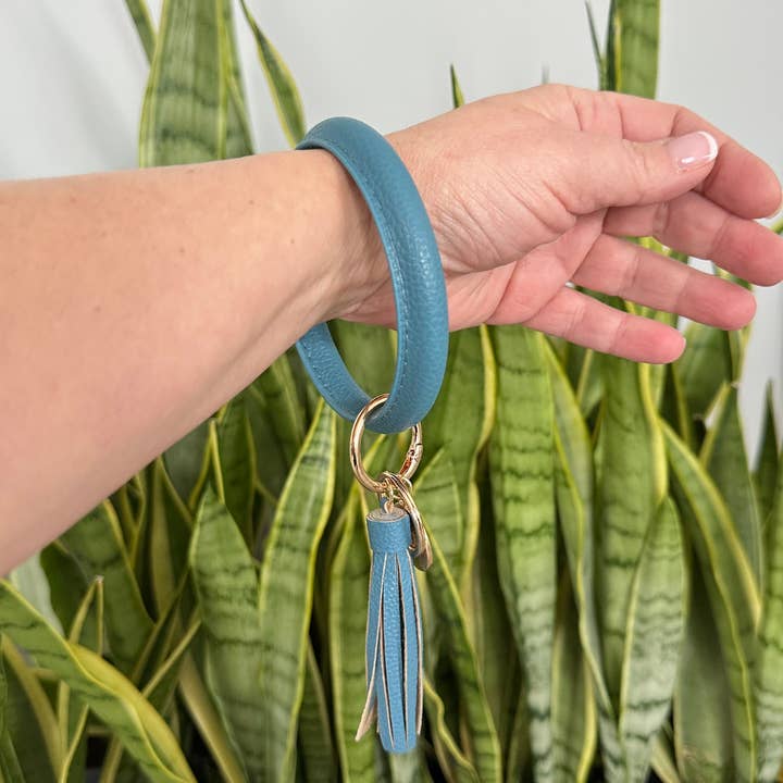 iconic mi - Wholesale Keychain Bracelet - Bangle Bracelet Keyring with Tassel Keychain Dark Blue1