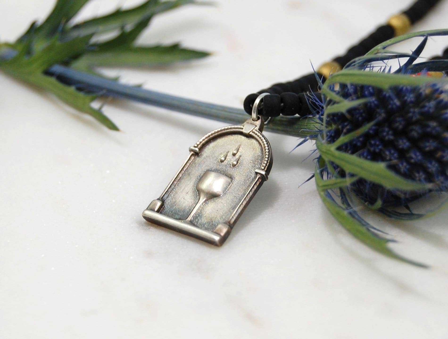 Azamel - Venta al por mayor Collares con colgantes/abalorios - Collar con colgante del Santo Grial5