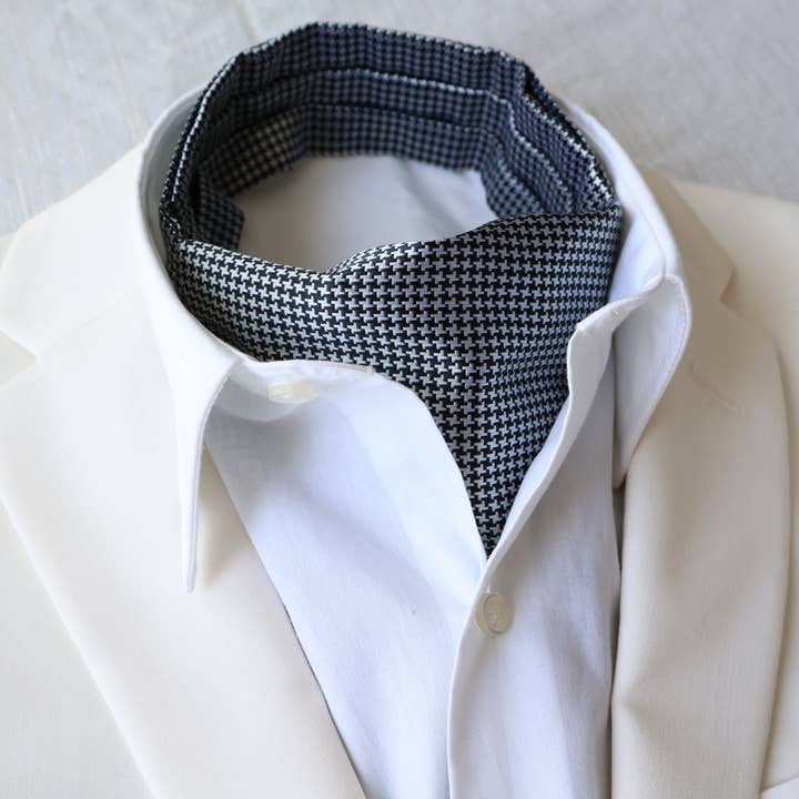 Tie Mood – wholesale Necktie – Men’s – Modern Design Black & White Ascot Tie