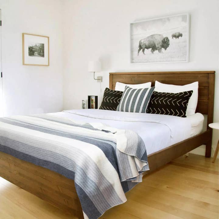 ECUALAMA - Wholesale Throw Blanket - Cayambe - Fine Alpaca Wool Throw Blanket / Sofa Cover - Queen 95 x 65 in -Serene Stripes in White & Shades of Gray8