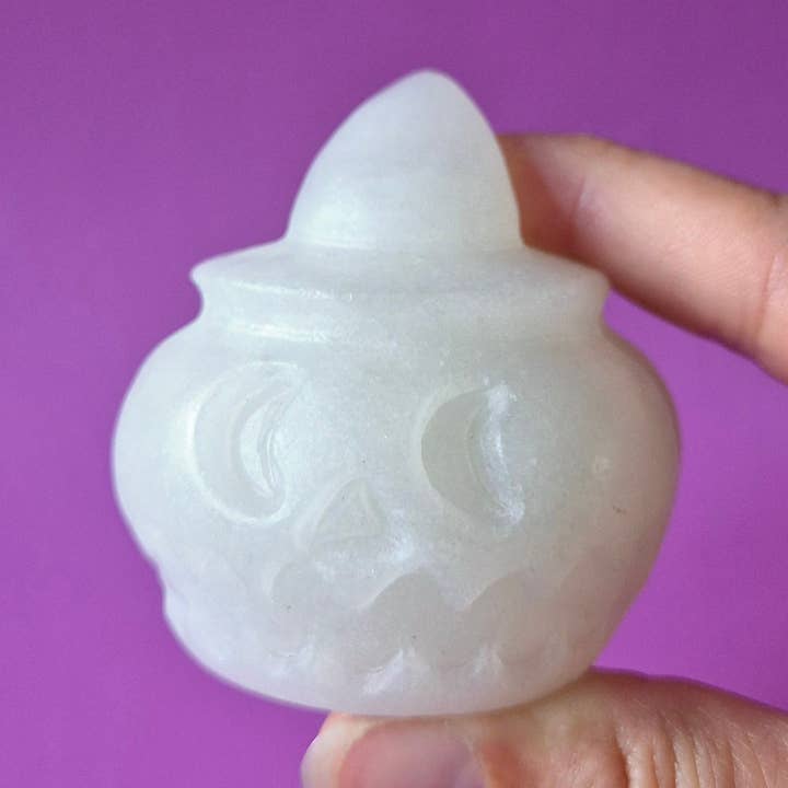 White Jade Halloween Pumpkin with Hat – approx. 5 cm - Gemstone Decoration for wholesale by Moonlight Gemstones