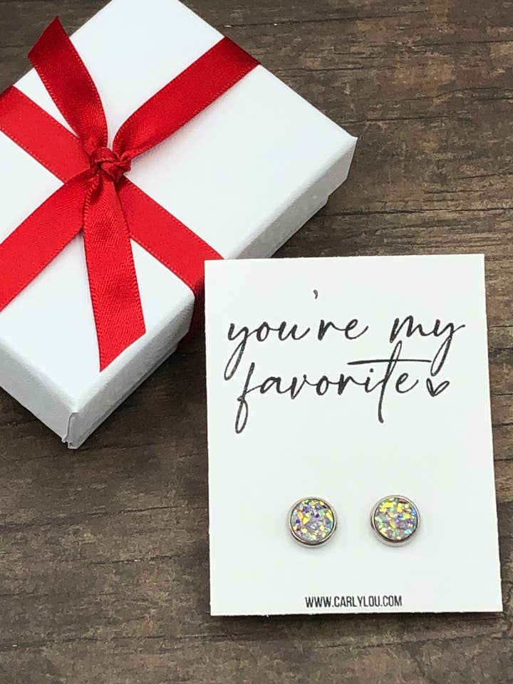 Boucles d'oreilles You're My Favorite prêtes à offrir pour la vente par Carly Lou