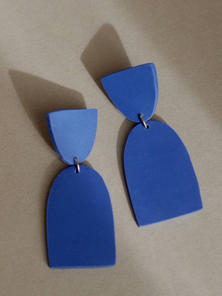 Blå kolonne øreringe for engroshandel hos Xenia Studio